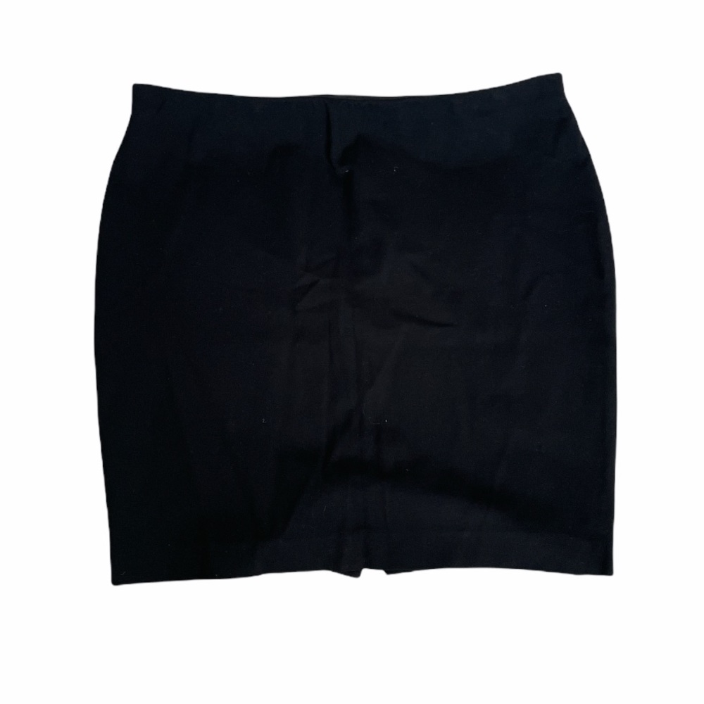 Le Chateau XXL Black stretchy pull up pencil skirt